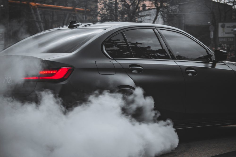 BMW tyres smoking